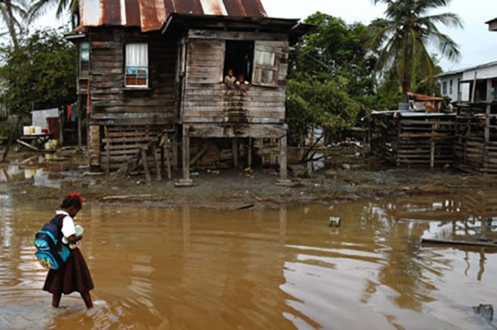 Guyana, Poverty,